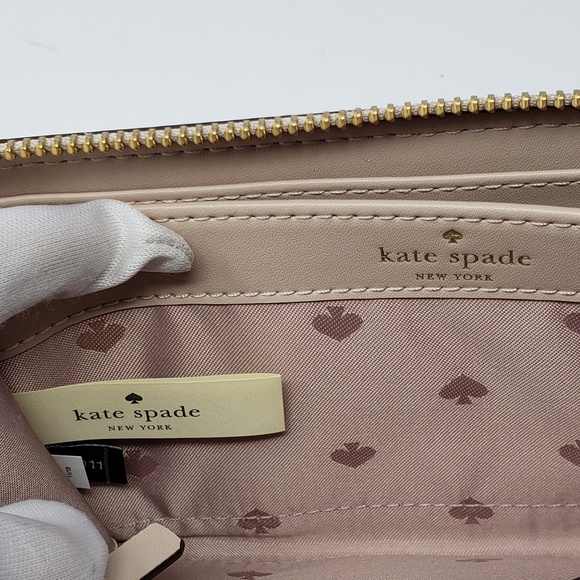 Kate Spade Zippy Wallet MSRP $229 - Picture 7 of 7